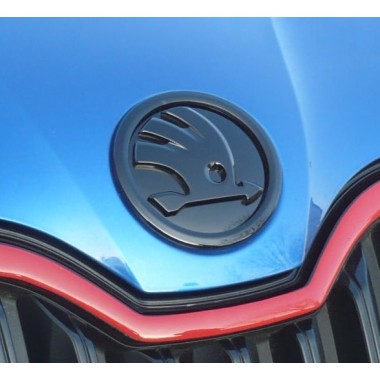 Эмблема на капот черная Skoda Octavia III A7 (2013-/FL 2017-) бренд – Skoda Auto (Чехия) главное фото